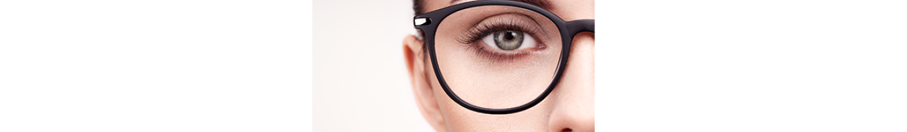 Frau mit Brille