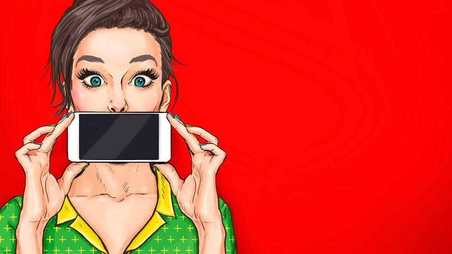 Comic überraschte Frau hält Smartphone vor dem Gesicht