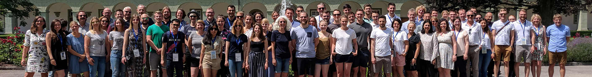 Gruppenfoto eines Alumni-Treffens der Hochschule Aalen